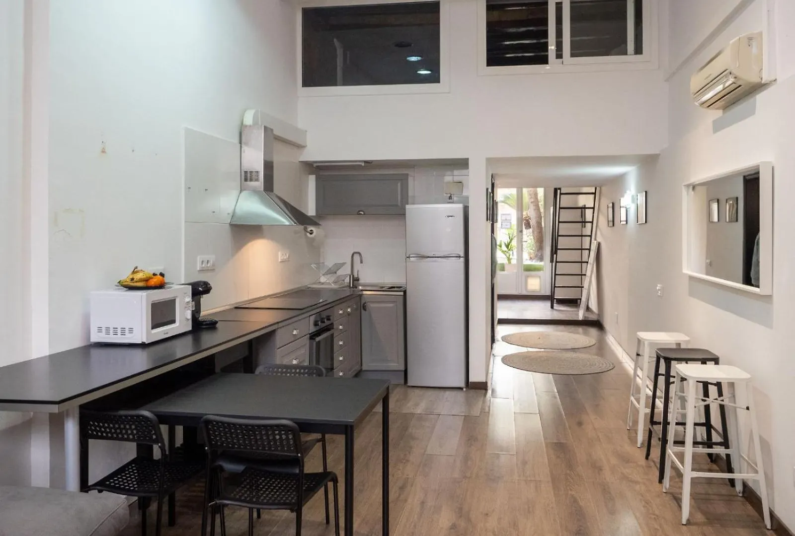Casa Gracia Con Jardin contacts